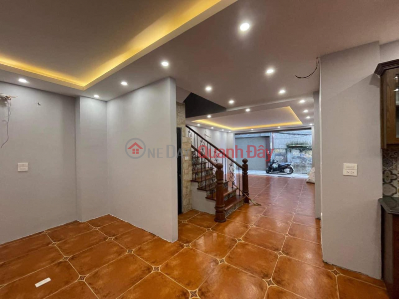 Beautiful house Ngoc Lam 73m x 5 floors, frontage 5.5m, garage, full furniture Sales Listings