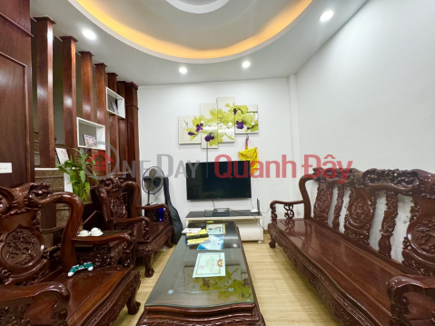 Linh Đường, 40m2, 5 Tầng, Lô Góc, ô tô, Hồ Linh Đàm sát nhà.Chỉ Nhỉnh 5 tỉ. LH 0904690958 _0