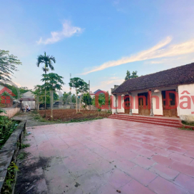 Góc bán đất tặng Nhà khang trang trên đất - 2 mặt tiền trước sau _0