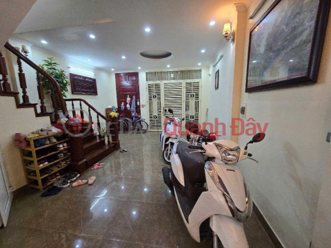 BÁN NHÀ RIÊNG PHỐ GIÁP BÁT – Ô TÔ VÀO NHÀ – 45m² × 6 TẦNG – SĐCC. Giá Tốt _0