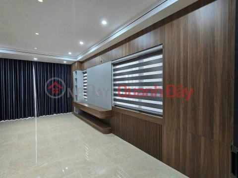 House for sale in Giap Bat, Hoang Mai district. 47m × 6 floors, car garage. Corner lot, only 12 billion 300 _0