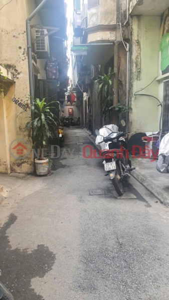 Super Rare! Over 4 billion, 2-story house, car access to Nguyen Van Cu gate, plot registration. Contact 0936123469, Vietnam, Sales đ 4.2 Billion