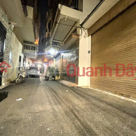 Vương Thừa Vũ 45m 6 tầng thang máy, đẳng cấp ô tô vào nhà, nội thất xin _0