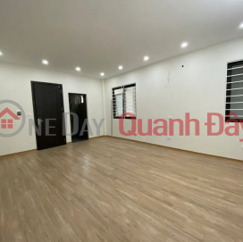 Bán 8 căn nhà mới phân lô Phúc Lợi 30m2,5 tầng, mặt tiên 4.7m,3,7 tỷ Long Biên _0