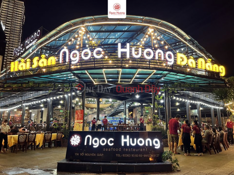 Nhà hàng Hải sản Ngọc Hương (Ngoc Huong Seafood Restaurant) Sơn Trà | ()(2)