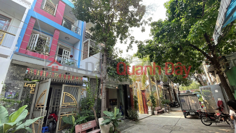 3-storey house suitable for the elderly, narrow alley, 8m wide road, cars can enter, roof price 6.5 billion ZaLO79-53.53.53O _0