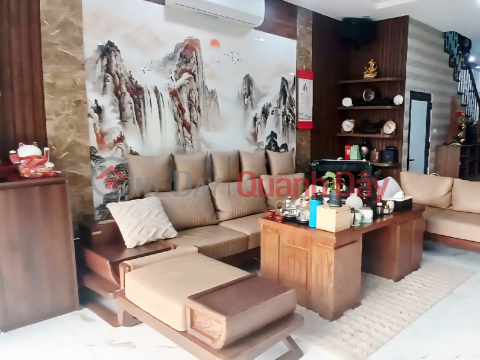 Bán gấp nhà Lạc Long Quân Tây Hồ, gần phố, gần ô tô 44m² giá 9.6 tỷ _0