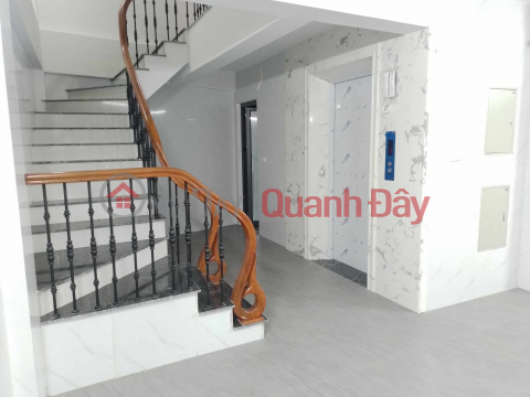 Newly built house, owner rents the whole house, 86m2; 4T; Thai Ha area - 17 Tr; Business, VP _0