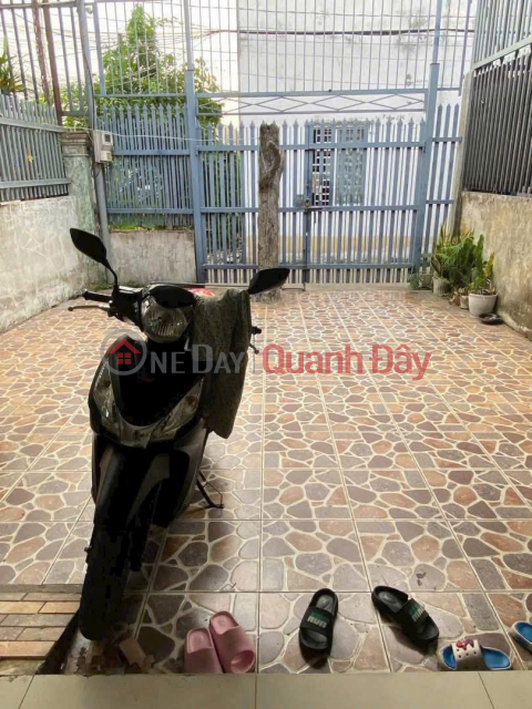 Bán nhà sổ riêng thổ cư 100m2, gần chợ Lý Văn Sâm chỉ 2tỷ350 _0
