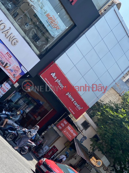 An Phước đường Lê Văn Sỹ (An Phuoc Le Van Sy street) Quận 3 | ()(2)