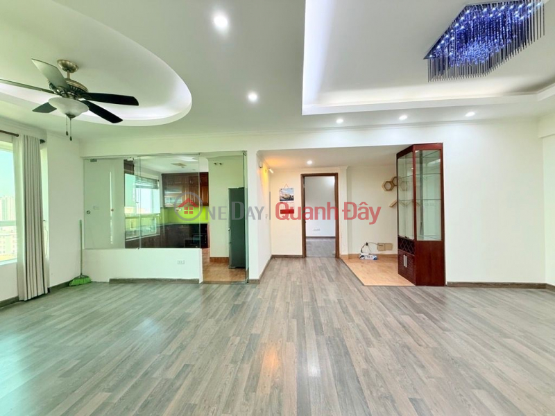 Thanh Thai Cau Giay apartment for sale, 126m2, 3 bedrooms, 2 bathrooms, price 11.5 billion Vietnam Sales | đ 11.5 Billion