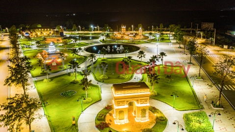Cần bán đất (5x25) đối diện công viên đẹp nhất TP Đồng Xoài. Sổ hồng sẵn, LG: 24m _0
