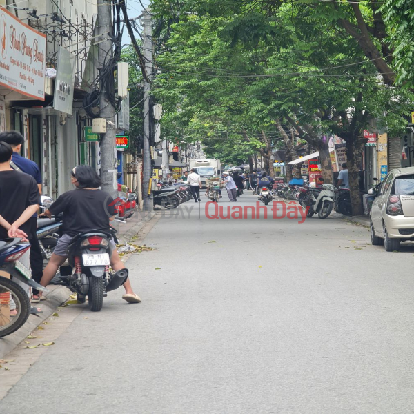 Bán đất 60m2 mt 4,2m vuông vắn ô tô tránh tại Trâu Quỳ, Gia Lâm. 8 tỷ x. Lh 0989894845 | Việt Nam, Bán, đ 8,69 tỷ