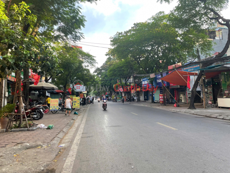 Nhà Mới 5 Tầng Trần cung gần Ngã Tư Hoàng Quốc Việt Lô Góc, Gần Phố 41m2 - 9.8 tỷ Niêm yết bán