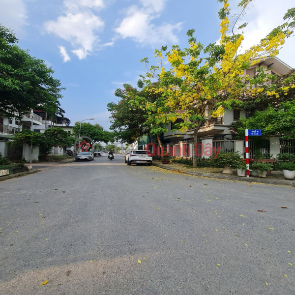 House for sale 2.5 floors 181m2 in Da Ton, Gia Lam, Hanoi. Contact 0989894845 Sales Listings