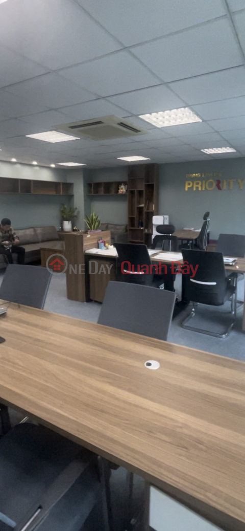 New year sale off 30% office floor for rent only 9.5 million\/month at Cau Giay Nguyen Khanh Toan _0