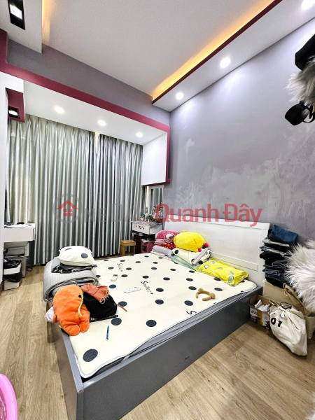 Bán nhà ngay Công viên Phú Nhuận, 40m2 2 Tầng, nhà đẹp, tài chính nhỏ, 4.6 Tỷ TL Việt Nam Bán đ 4,6 tỷ