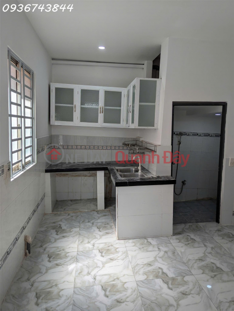 House located on TL 15 street, Thanh Loc ward, District 12, with separate ownership certificate, facing southeast. _0