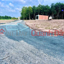 Owner needs to sell a plot of land over 500m2 right in the center of Chon Thanh town, cheap price _0