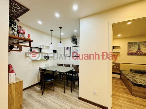 HÀNG NÓNG - Bán gấp căn hộ 2 ngủ giá chỉ 6.3 tỷ tại chung cư Seasons Avenue _0