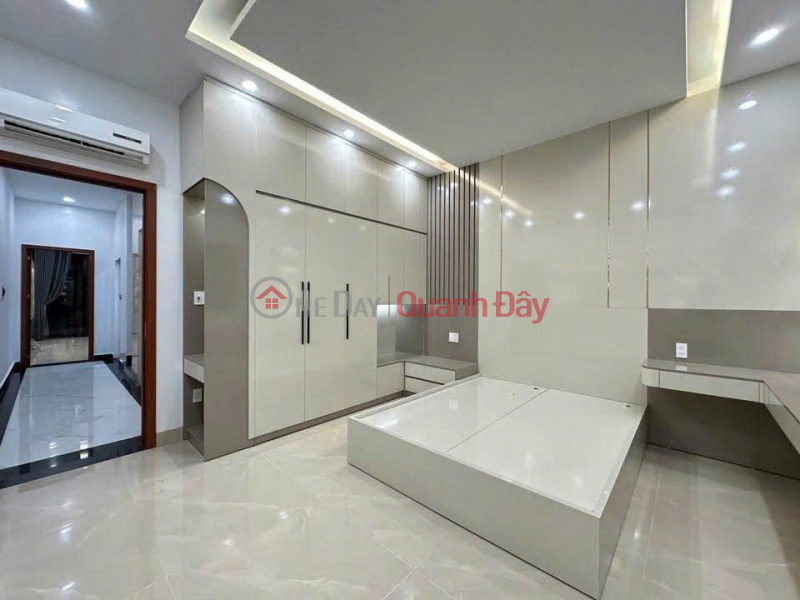 House for sale on Hoang Ngoc Phach street - 92m², 5 floors, elevator, Price 11.95 billion VND Vietnam, Sales | đ 11.95 Billion