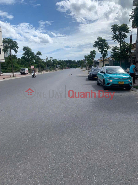 đ 15.85 Billion, FOR SALE LOT OF LAND FRONTING THE ALLEY - CARS CAN AVOID - BUSINESS NGOC THUY LONG BIEN