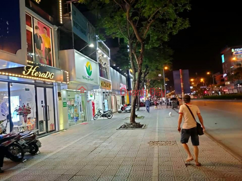 House on Nguyen Van Cu street, 440m, 18m frontage, expanding to the back, sidewalk for soccer Sales Listings