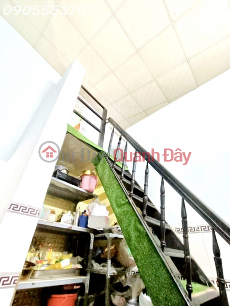 Property Search Vietnam | OneDay | Nhà ở | Niêm yết bán HÀNG NGON, Giá đầu tư 2,05 Tỷ, Nhà mê lửng diện tích ~70m2 vuông vức
Kiệt ô tô đẹp, gần Mặt tiền.