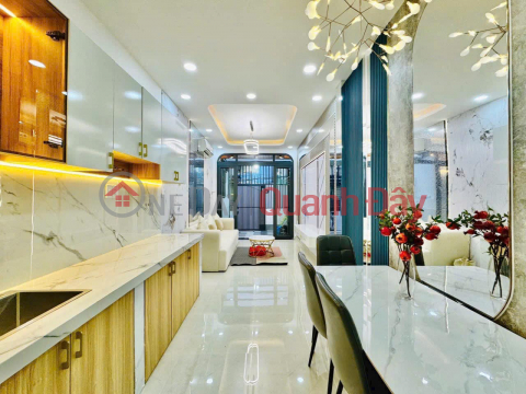 OWNER SELLING HOUSE IN NGOA LONG - CAU DIEN, CAR ACCESS, ELEVATOR, AREA: 40M2 x 6 FLOORS, 8 BILLION VND _0
