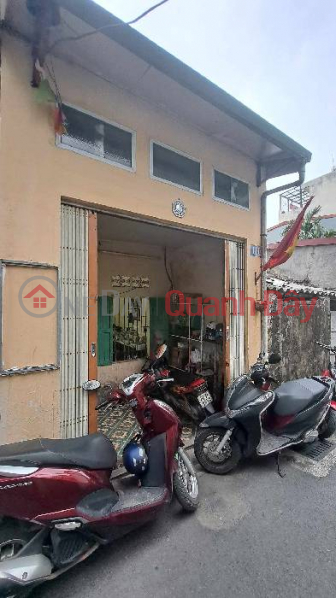 Property Search Vietnam | OneDay | Residential | Sales Listings, C4 house for sale at lane 49 Duc Giang 70m, open lane, car moning only slightly 3 billion TL. Contact: 0936123469