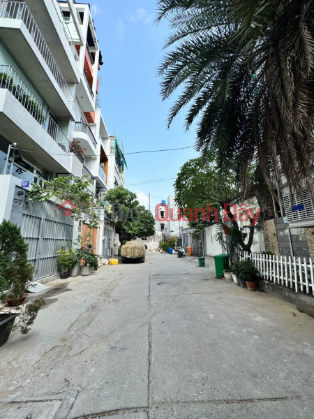 | Please Select | Residential, Sales Listings, đ 10.8 Billion