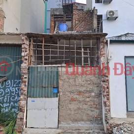 The owner needs to sell the house on the street, address: 100, Chua Boc Street, Quang Trung Ward, Dong Da District, Hanoi _0