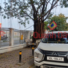 Urgent sale of a house on Thach Ban Street, Long Bien District, ideal for business, with ample space for cars to pass. _0