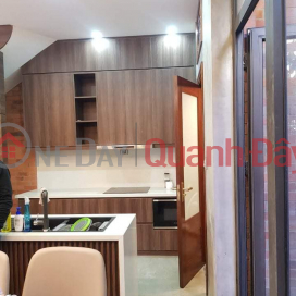 House for sale 54m2 Nghi Tam street, Tay Ho Dan built 5 bedrooms 10m Car avoid 5.4 Billion VND _0