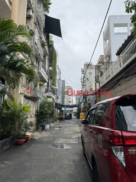 đ 7.9 Billion **House for sale in Ward 5, Tan Binh District; alley 736 Cach Mang Thang 8 Street, (6m*9m) 2 floors**