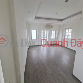 House for sale on Dao Tan - Ba Dinh street, 106m2, super big sidewalk, cars stop 24\/7, extreme business. _0
