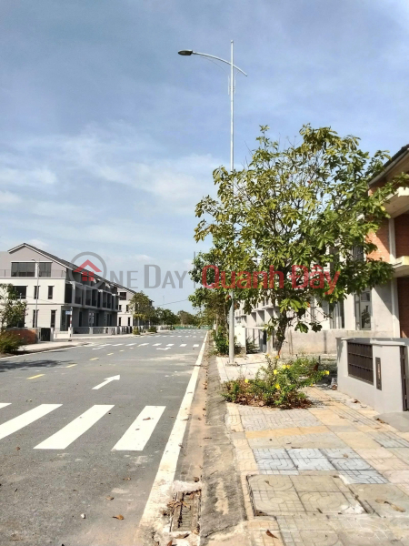 , Please Select, Residential, Sales Listings | đ 2.1 Billion