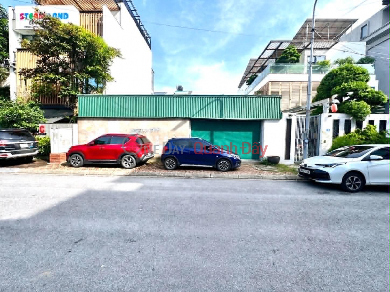 House for sale in Viet Hung, 329m², 12.2m frontage, subdivided plot, sidewalk, parking available day and night. | Vietnam | Sales | đ 68 Billion