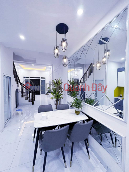 BEAUTIFUL NEW KIM NGUU TOWNHOUSE FOR SALE - FULL FURNITURE - PERFECT FUNCTION - Area 46M x 4 FLOORS - PRICE 4.7 BILLION Sales Listings