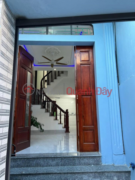 The owner is selling the 2.5-storey house, lane 109, Dien Bien Sales Listings