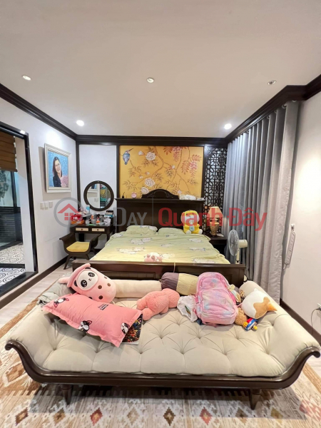 ₫ 23 Billion Urgent sale of beautiful house on Nguyen Thi Dinh, 2 airy elevator 0918086689