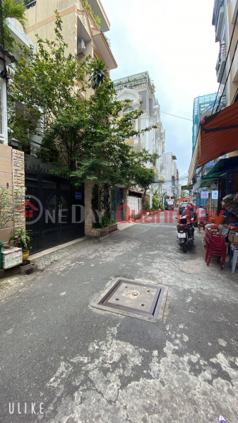 House for sale Car alley Nguyen Son Street, Near Food Market, 30m2, 4 Floors, Only 3 Billion VND Sales Listings