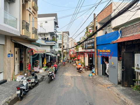 [L2437*] House with a wider rear section, auspicious for wealth, Phan Van Tri Street, Binh Thanh District, near Emart - 11.x billion VND _0