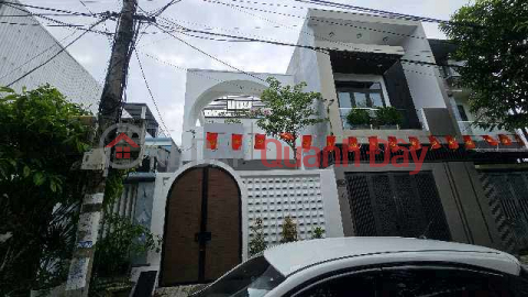 Nhà Sân Vườn 2 Tầng, Hòa Xuân cần bán. Mới 100%, Đường 5m5, lề 3m. 100m2, hướng chính Đông. Liên hệ chủ 0767387977 _0