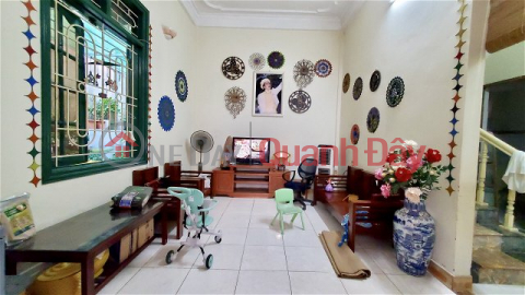 House for sale in Lac Long Quan, alley near street, 112m 11.5 billion _0