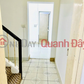 Cho thuê nhà ô tô đỗ cửa Nguyễn Khang 3 tầng x 80m2, 4PN, 14 triệu _0