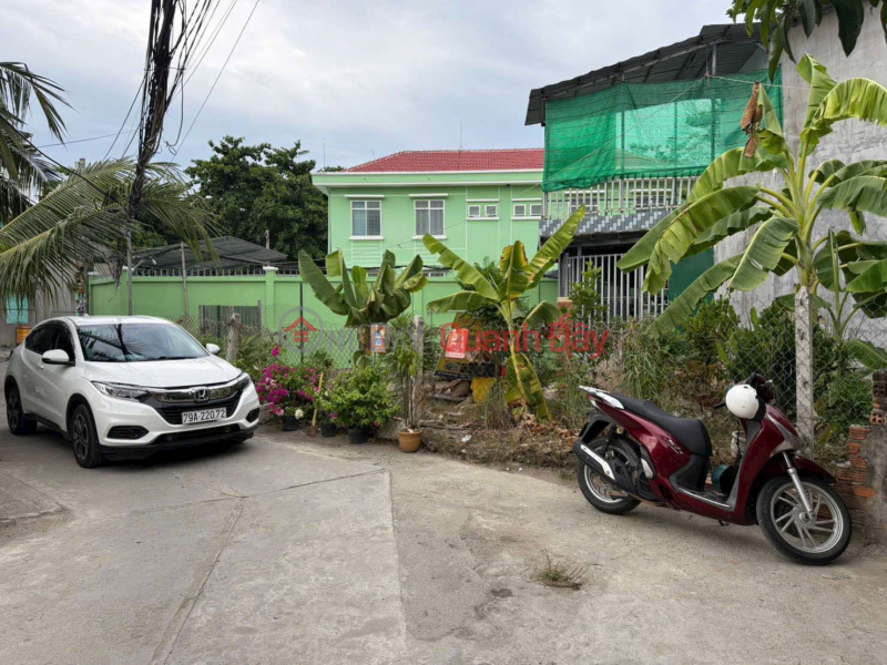 - Bán lô đất có 1 0 2,đẹp tuyệt trần,bốn mặt tiền,sát bên TDC Ngọc Hiệp Tổ 12 Lư Cấm, Tp Nha Tran Niêm yết bán