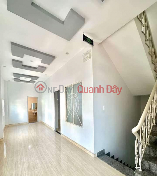 3-storey house for rent with 5m car: Nguyen Van Thoai, right near the beach Rental Listings