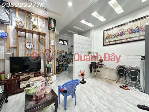 NHIEU TU, W7, - GROUND FLOOR, 3 FLOORS, FRONT ST - 37M2 (5x7) EXPANDING AT THE BACK - VERY CLOSE TO THE FRONT _0