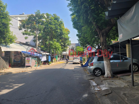 Land for sale on Nguyen Ba Lan street, Da Nang. Right at the gate of Bac My An market, nice location, good business, cheap price _0